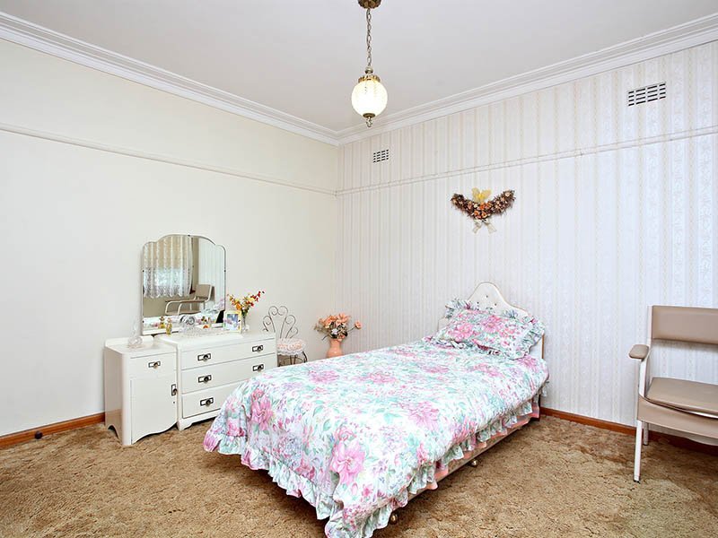 32 Delacey Street MAIDSTONE