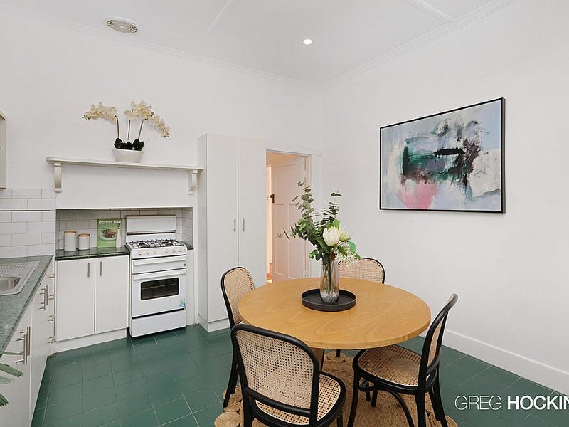 32 Dudley Street, Footscray image 3