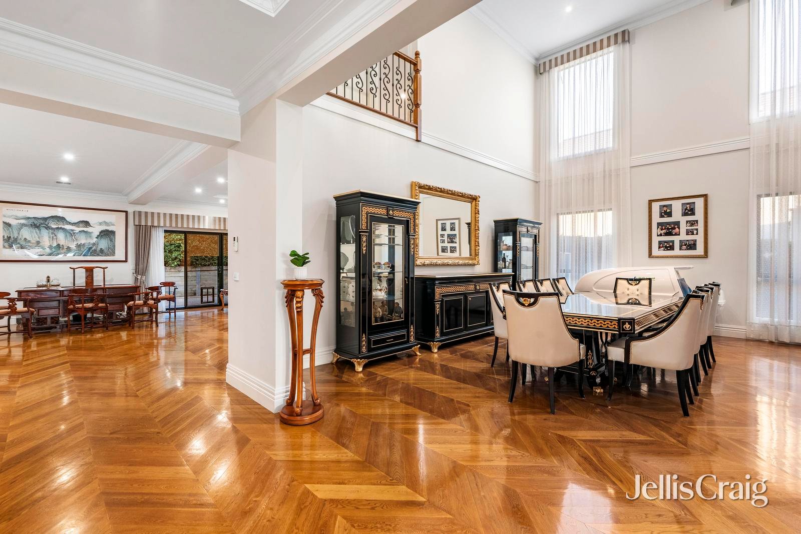 32 Dunscombe Avenue, Glen&nbsp;Waverley image 4