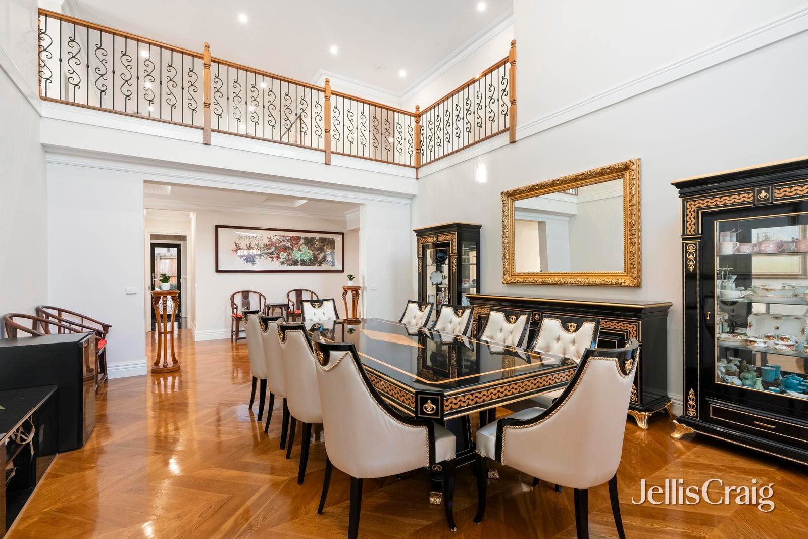 32 Dunscombe Avenue, Glen&nbsp;Waverley image 5