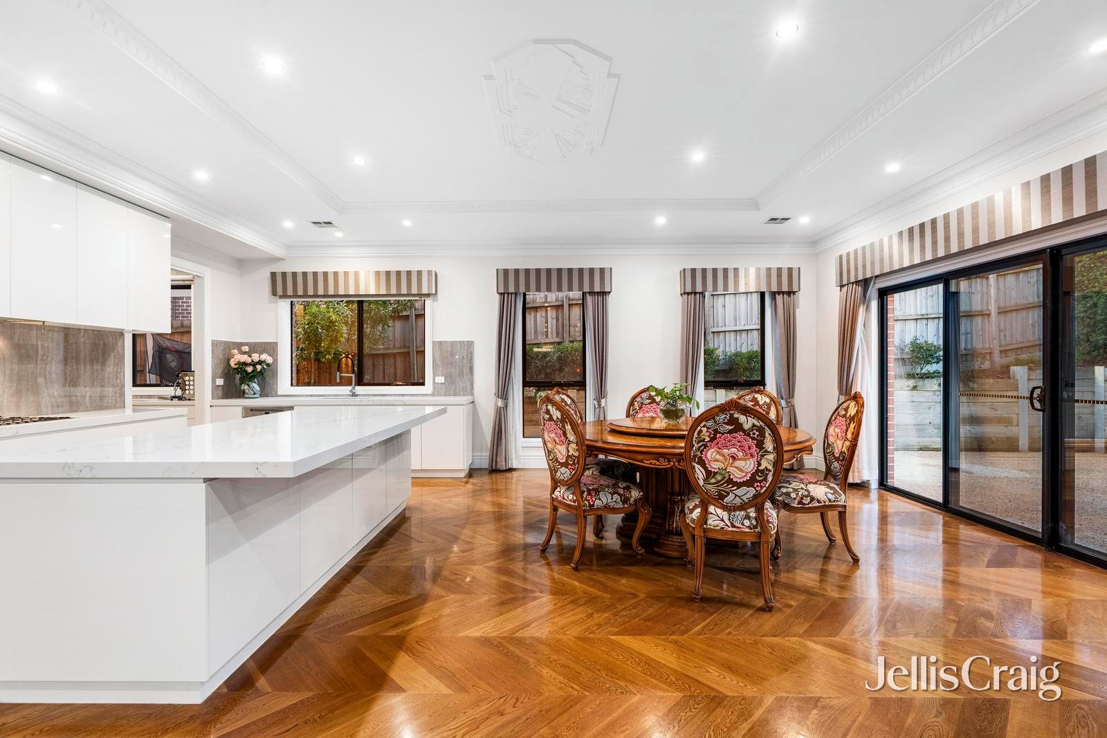 32 Dunscombe Avenue, Glen&nbsp;Waverley image 8