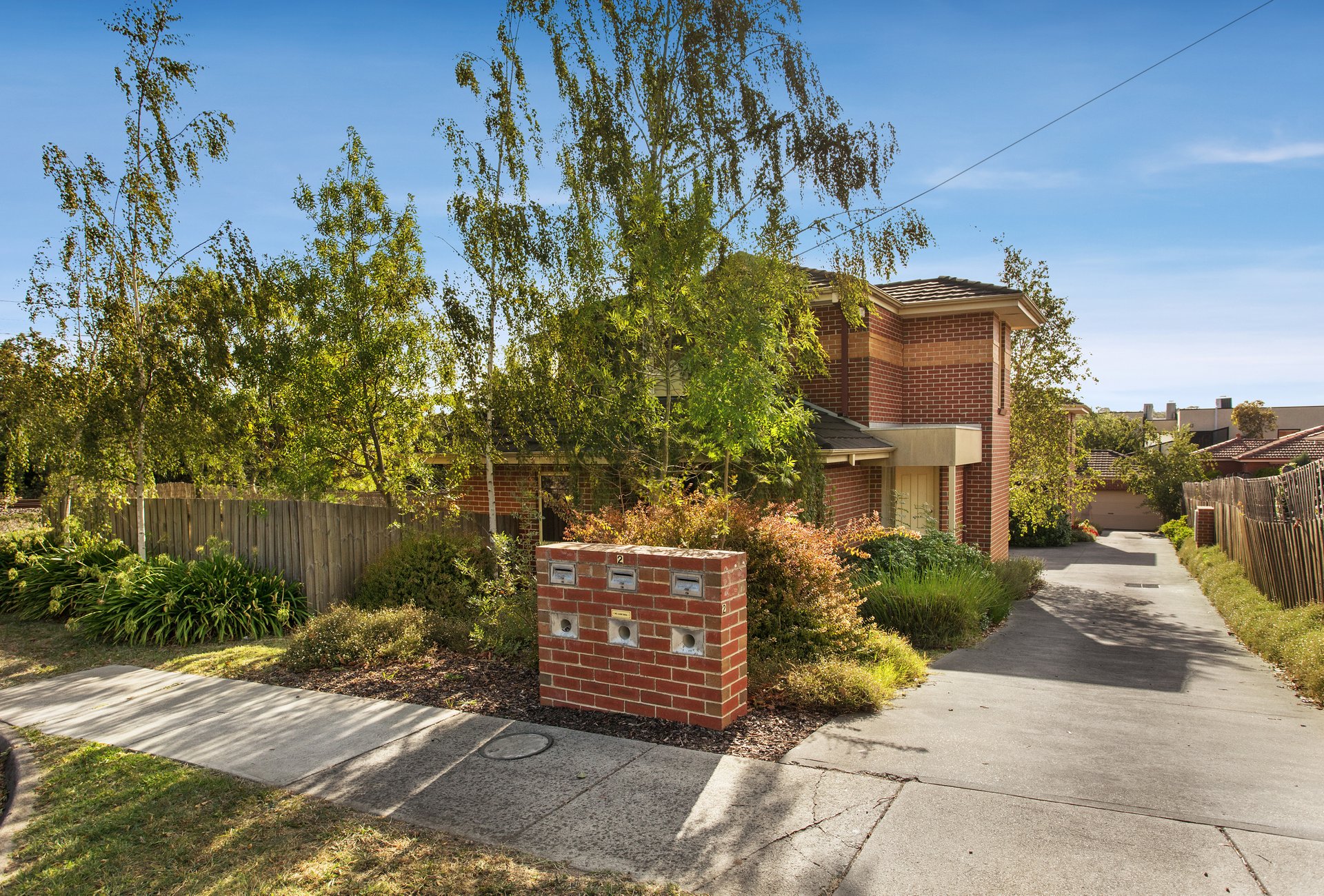 3/2 Edna Street, Mount Waverley image 1