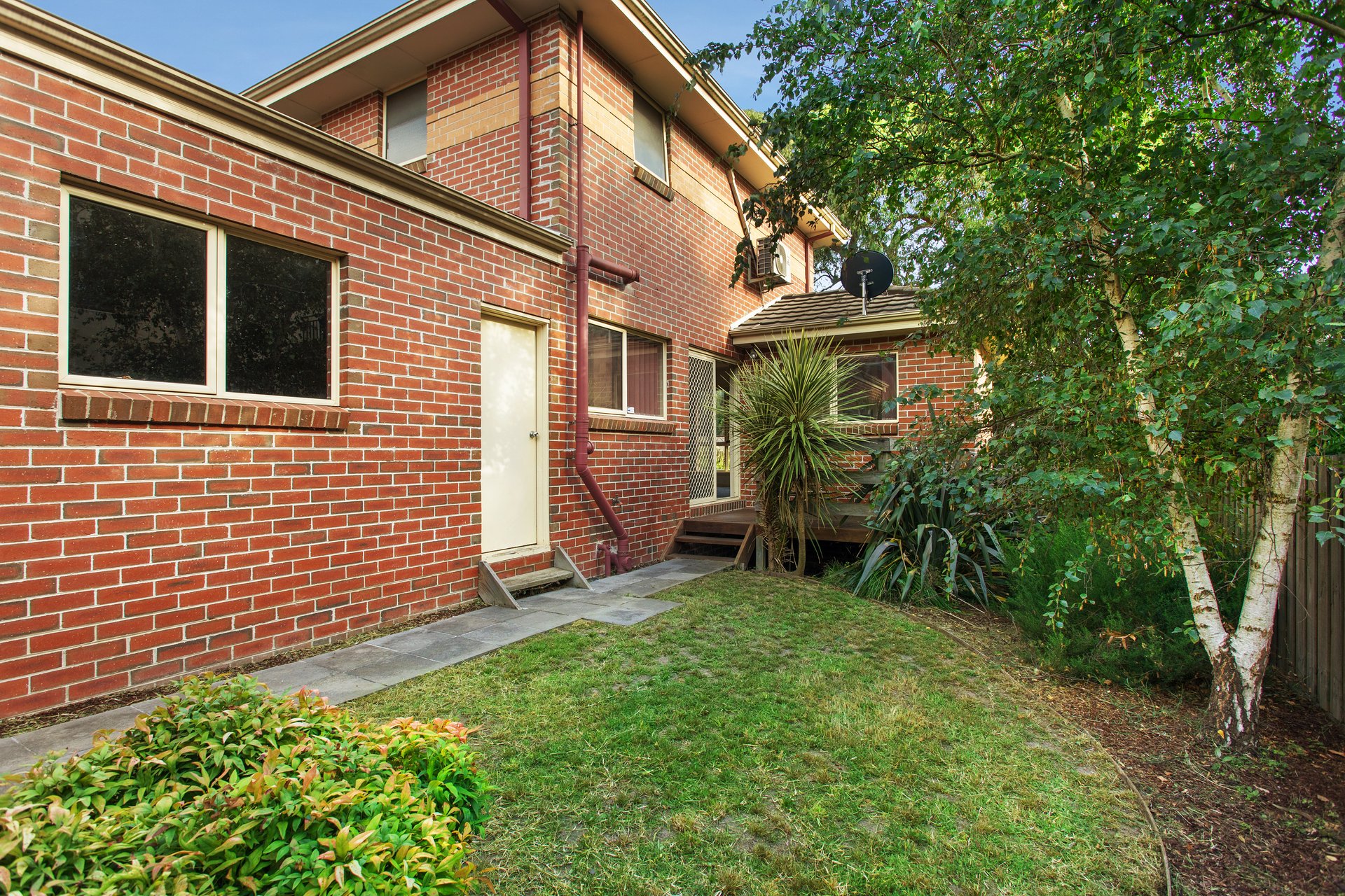 3/2 Edna Street, Mount Waverley image 10