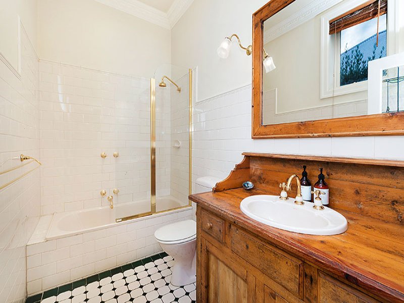 Property Gallery Thumbnail 6