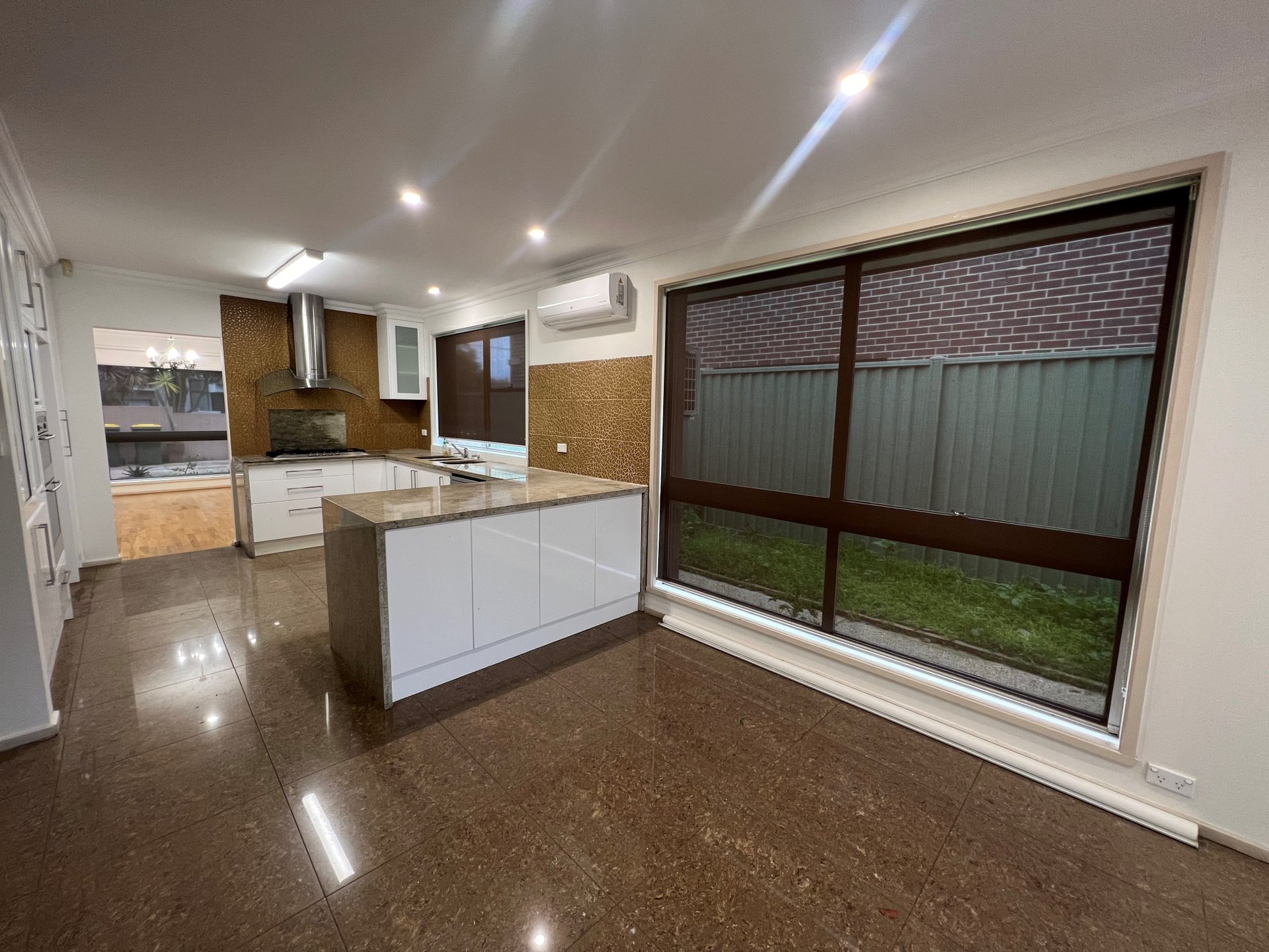Property Gallery Thumbnail 5
