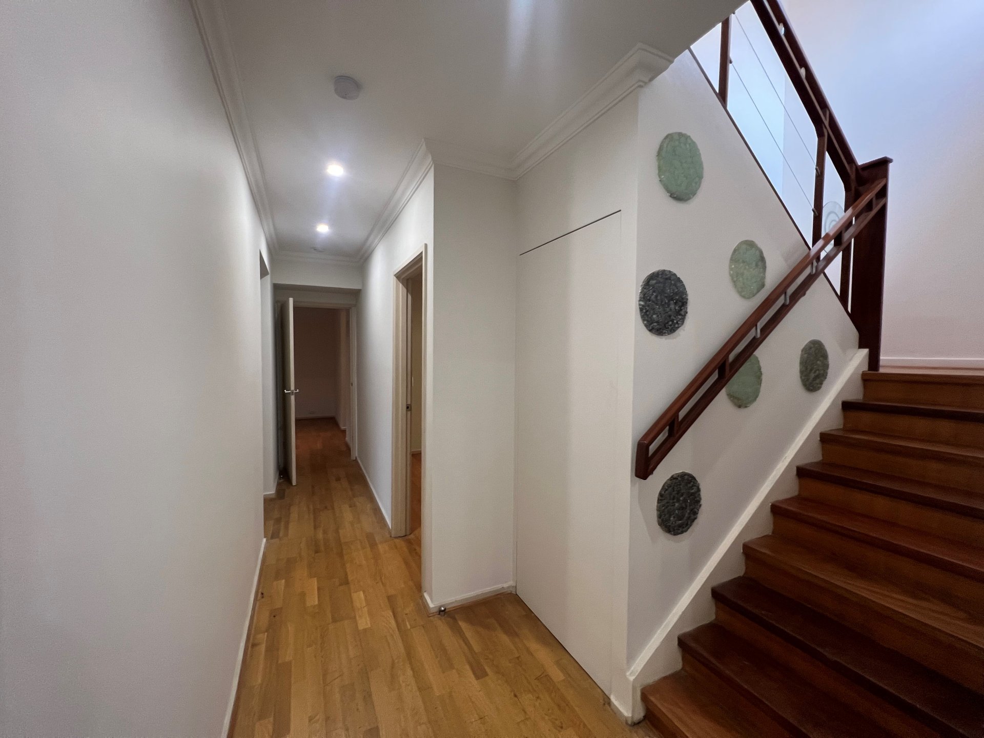 Property Gallery Thumbnail 6