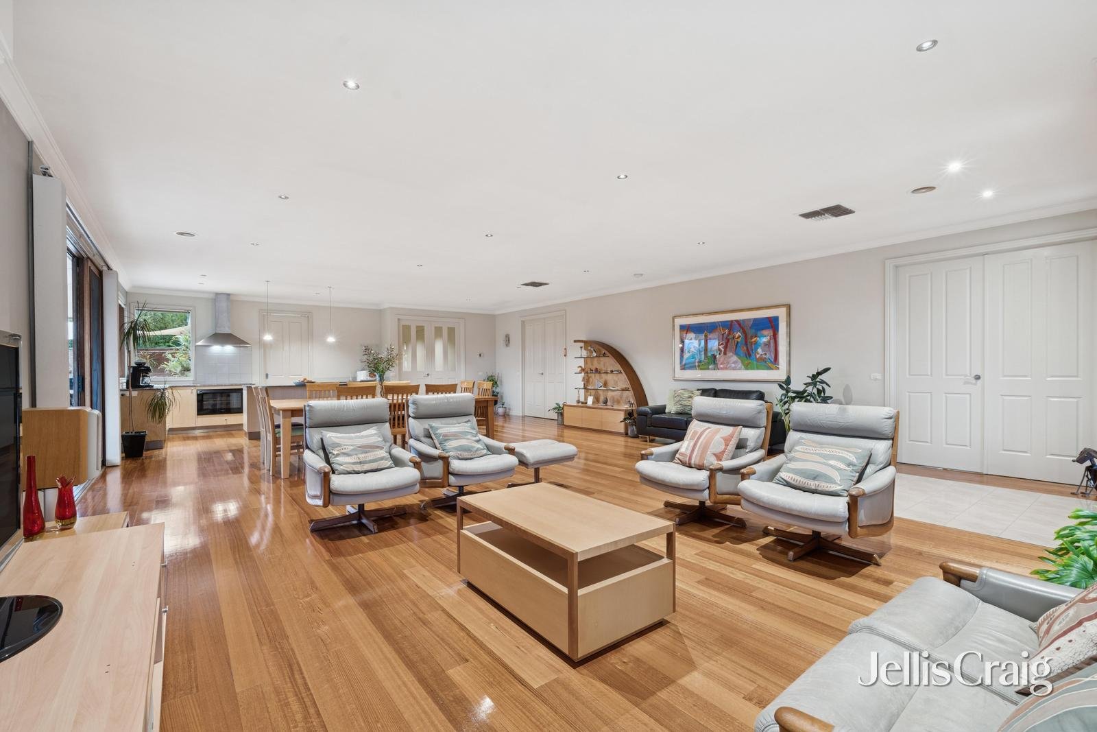 32 Fairview Avenue, Croydon North image 6