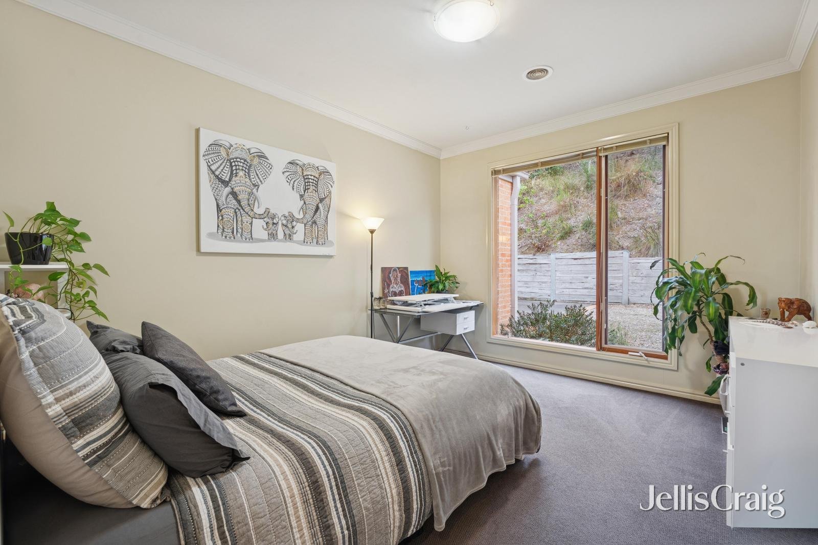 32 Fairview Avenue, Croydon North image 13