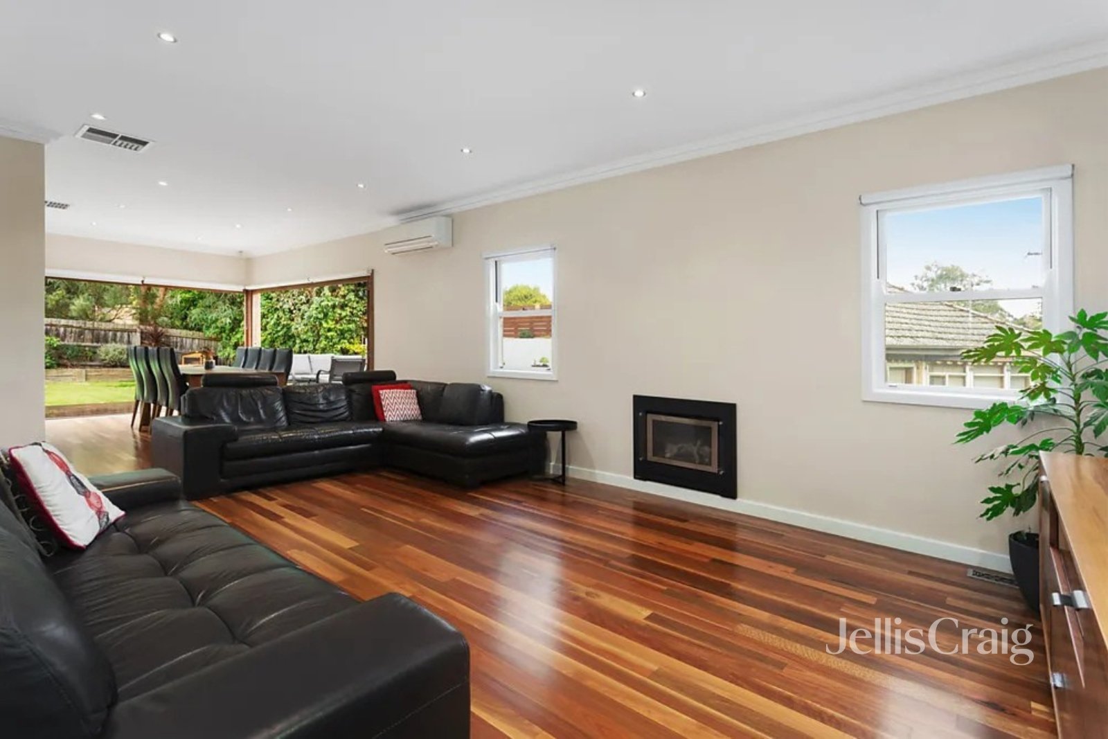32 Finlayson Street, Rosanna image 4