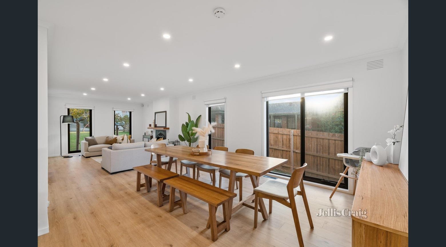 32 Garnett Road, Wheelers Hill image 6