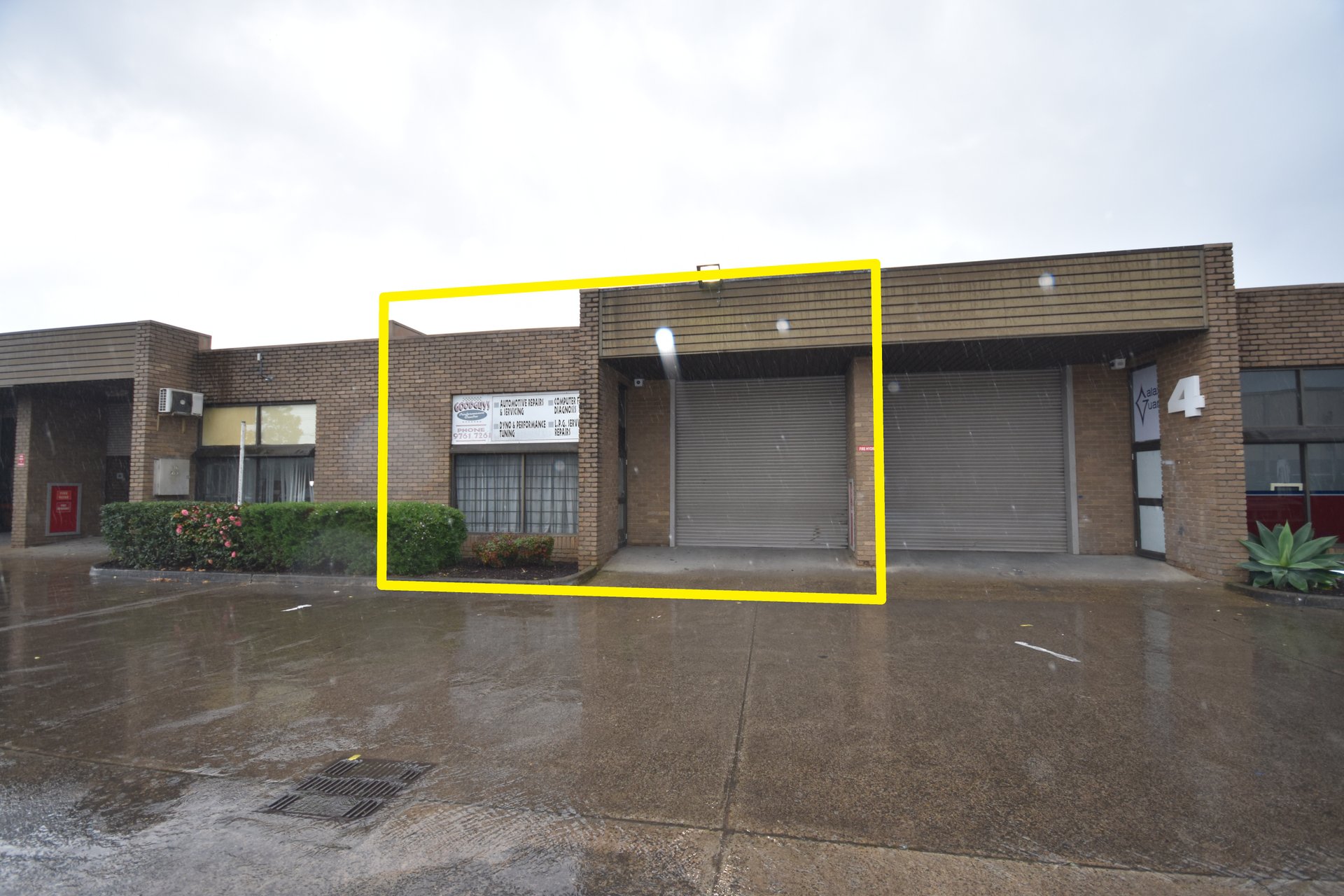 3/2 Gatwick Road, Bayswater North image 1