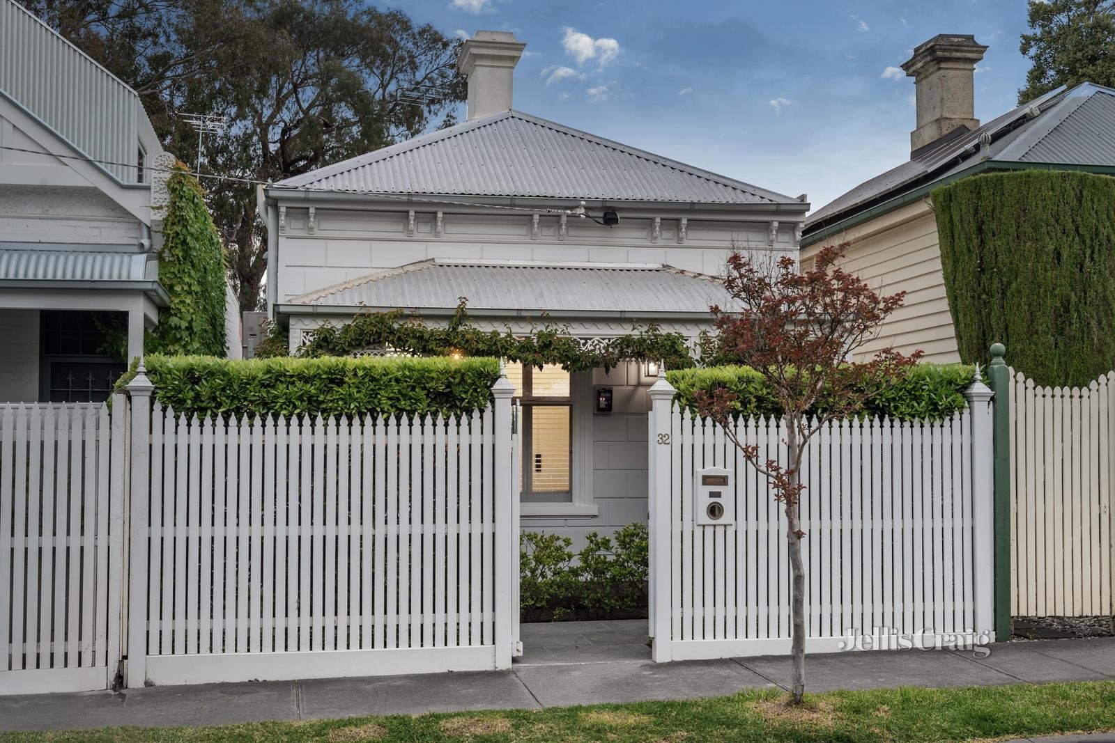 32 Gladstone Avenue, Armadale image 1