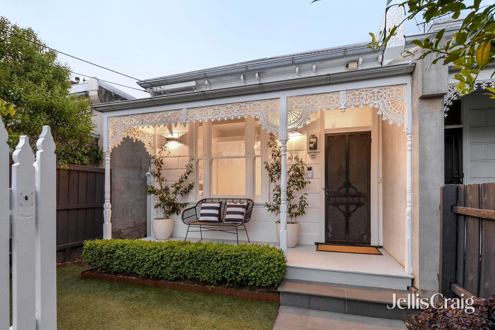 32 Gladstone Avenue, Northcote image 1