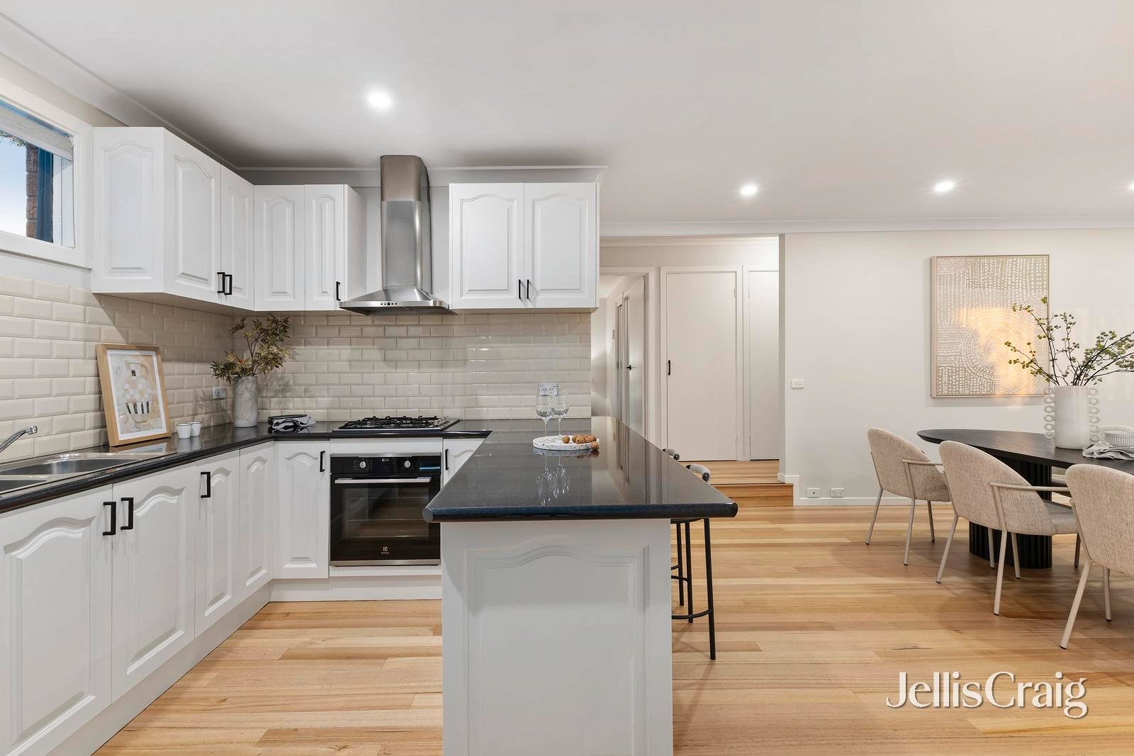 3/2 Gordons Road, Templestowe&nbsp;Lower image 2