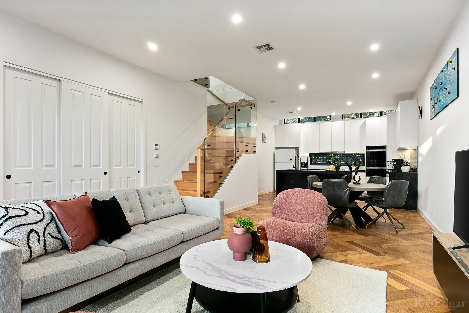 Property Gallery Thumbnail 4