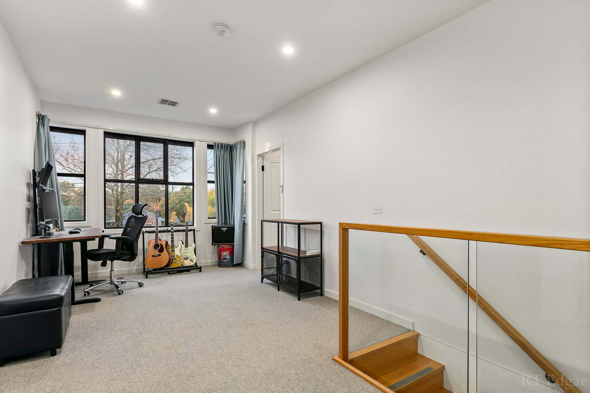 Property Gallery Thumbnail 7
