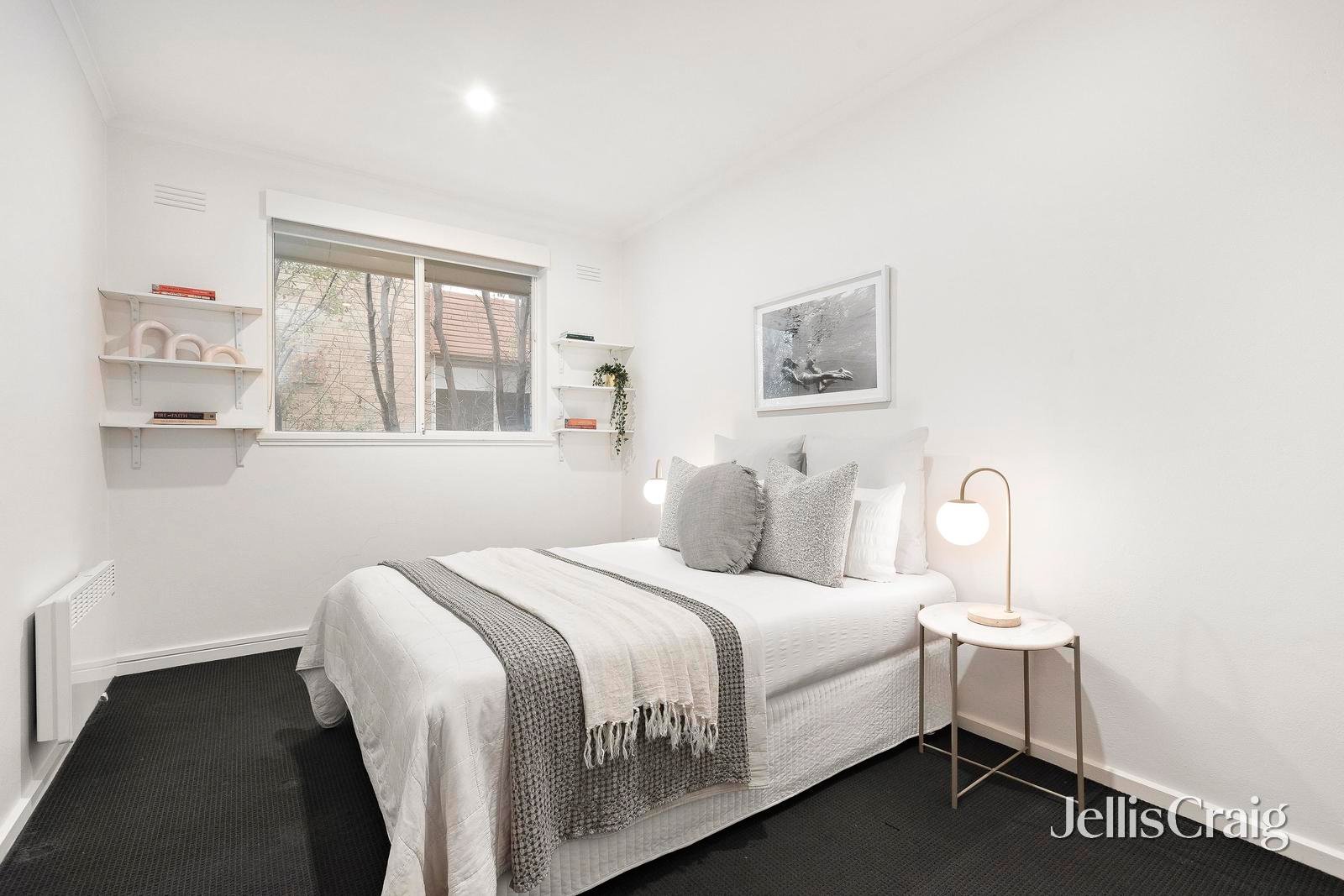 3/2 Greig Court, Elwood image 9