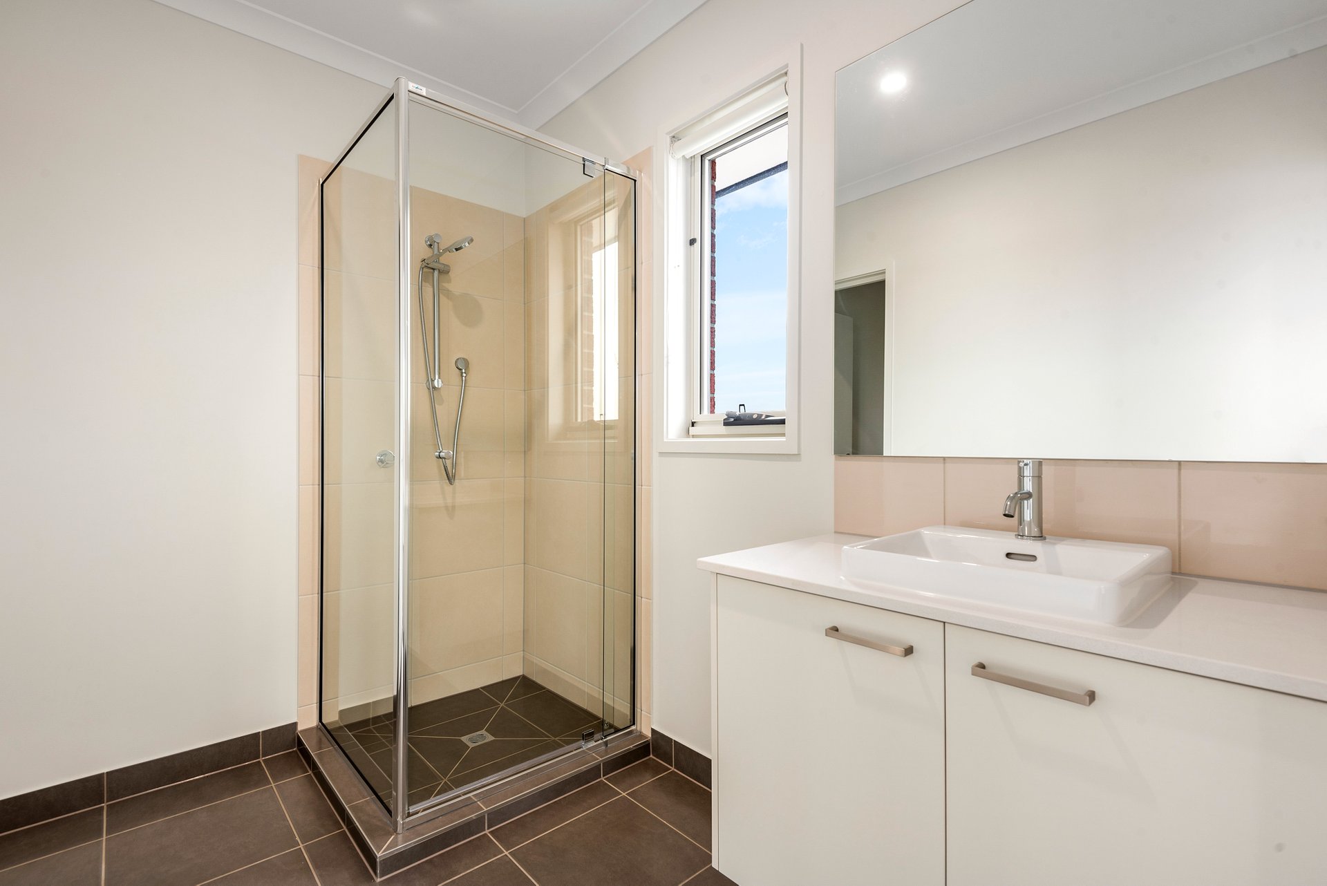 Property Gallery Thumbnail 5
