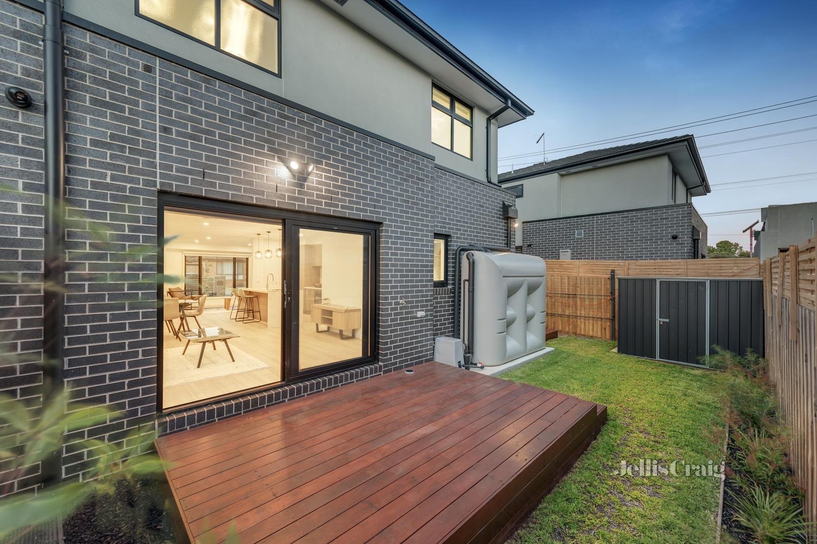 32 Haigh Street, Bentleigh East image 10