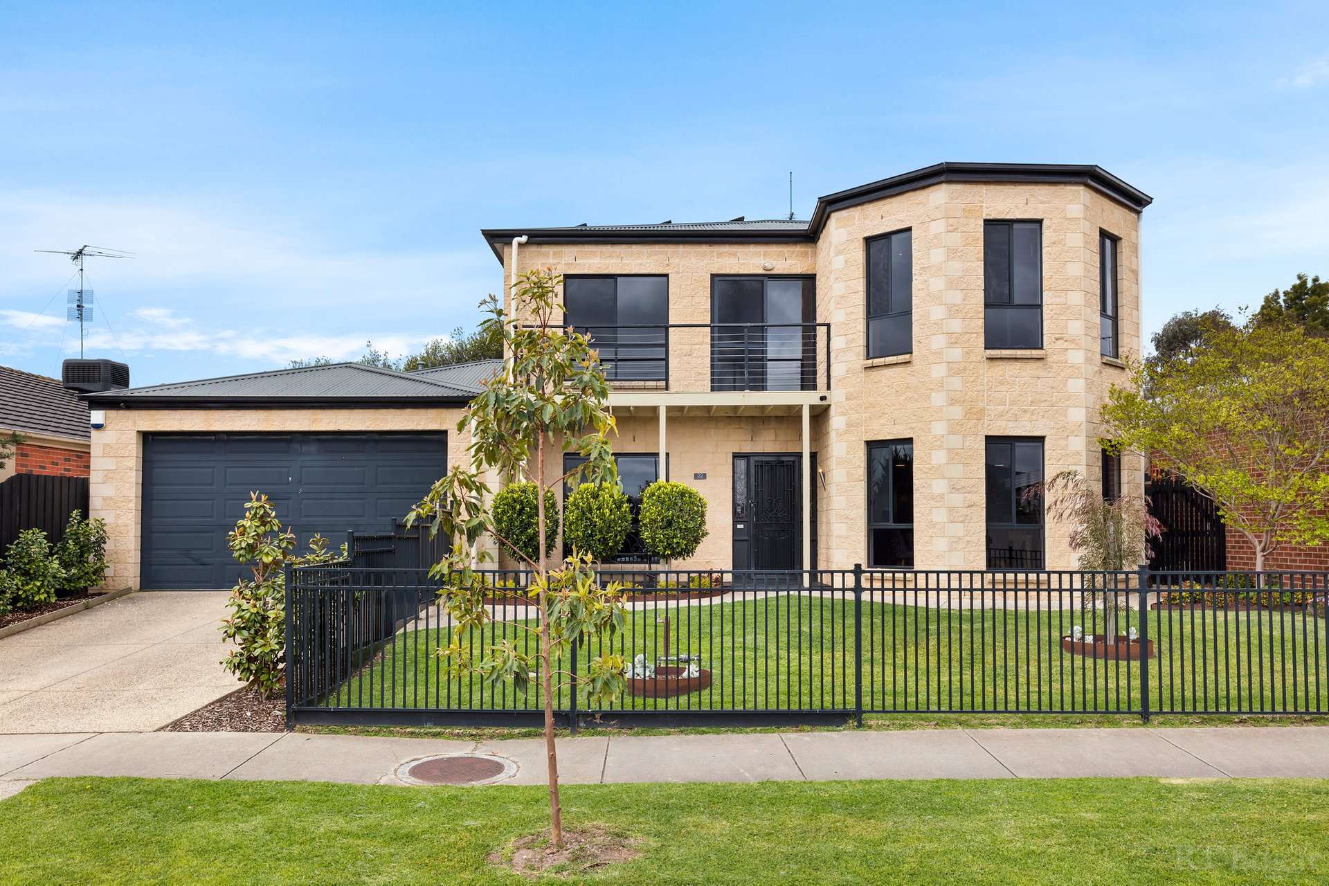 Property Gallery Thumbnail 2