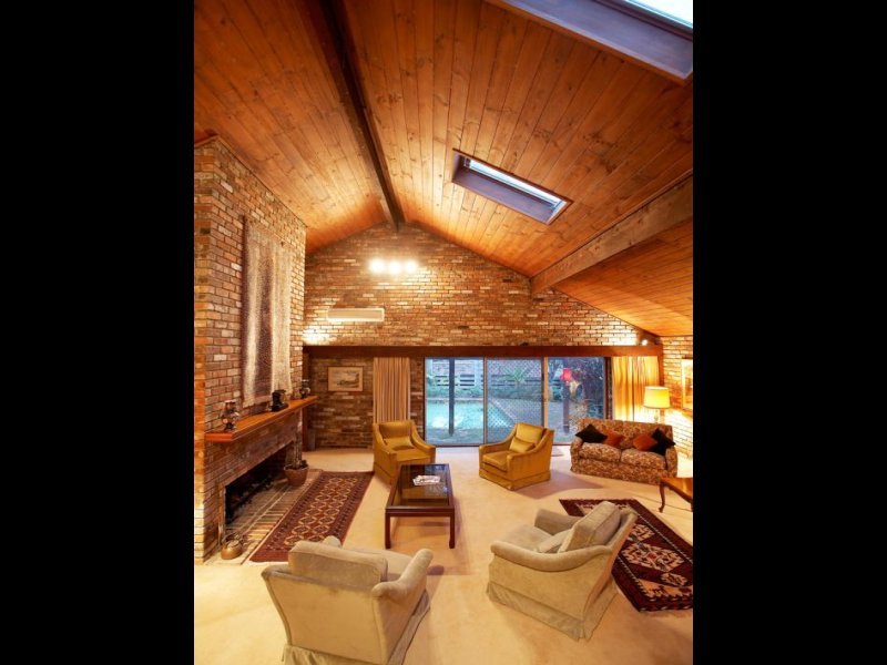 Property Gallery Thumbnail 3
