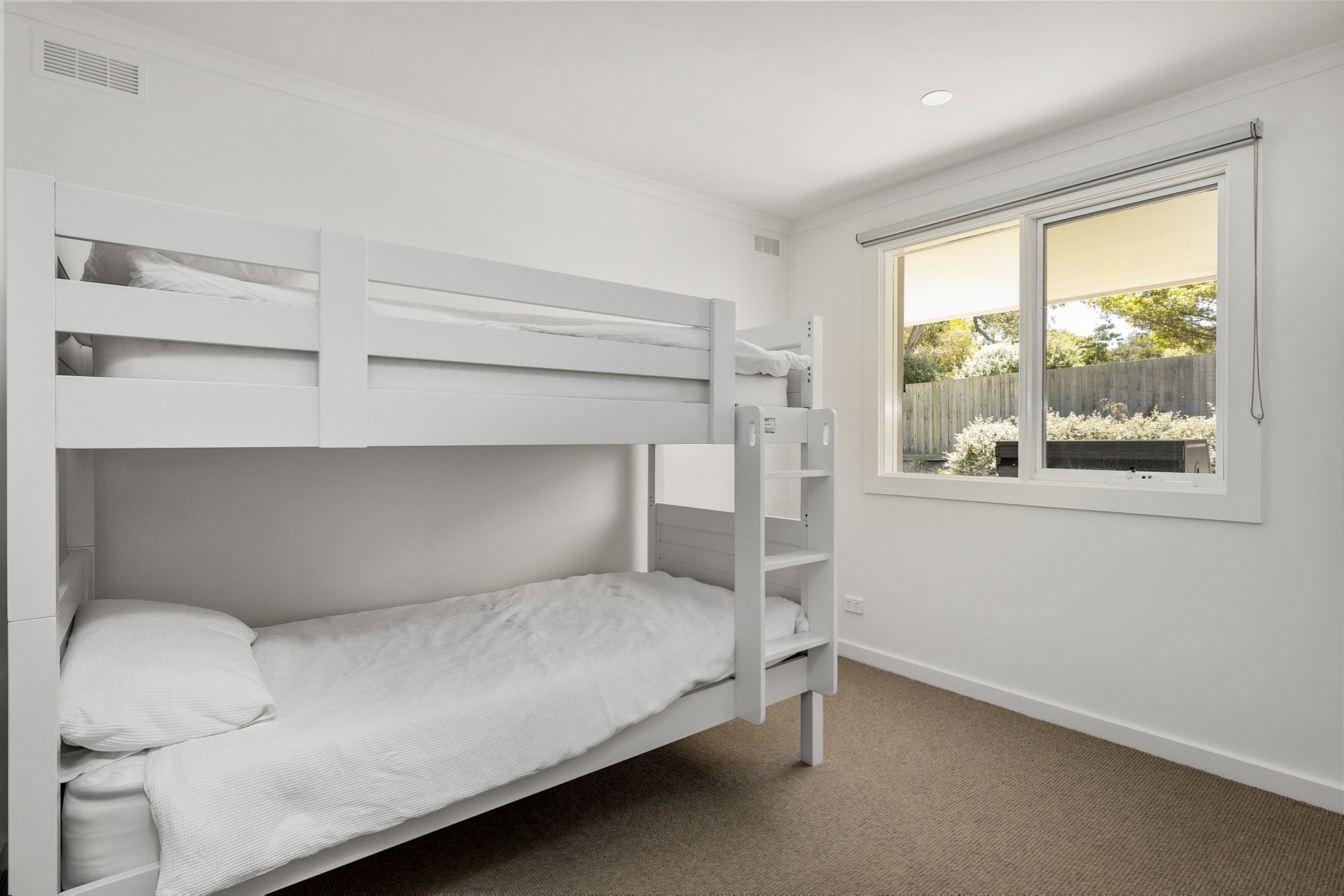 Property Gallery Thumbnail 9