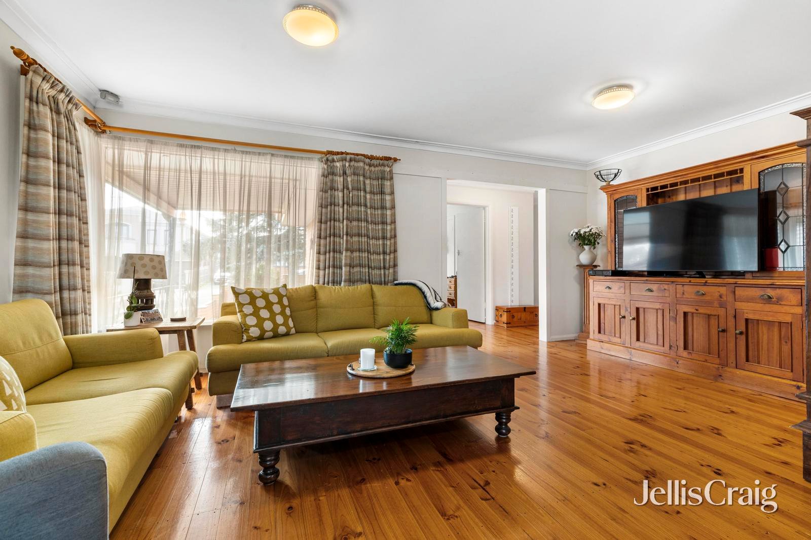 32 Hillside Road, Mount&nbsp;Waverley image 3