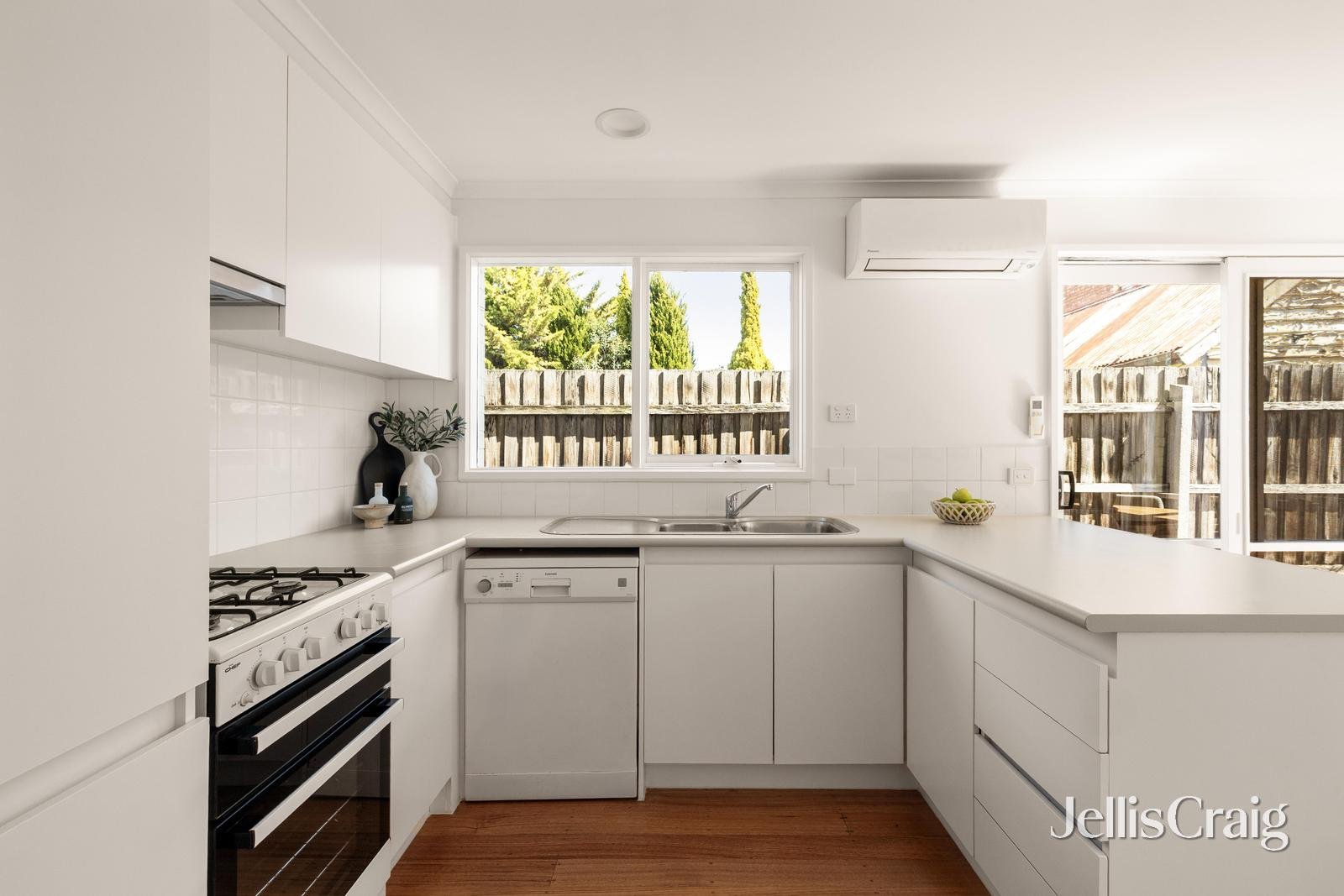 32 Hodgkinson Street, Clifton&nbsp;Hill image 8