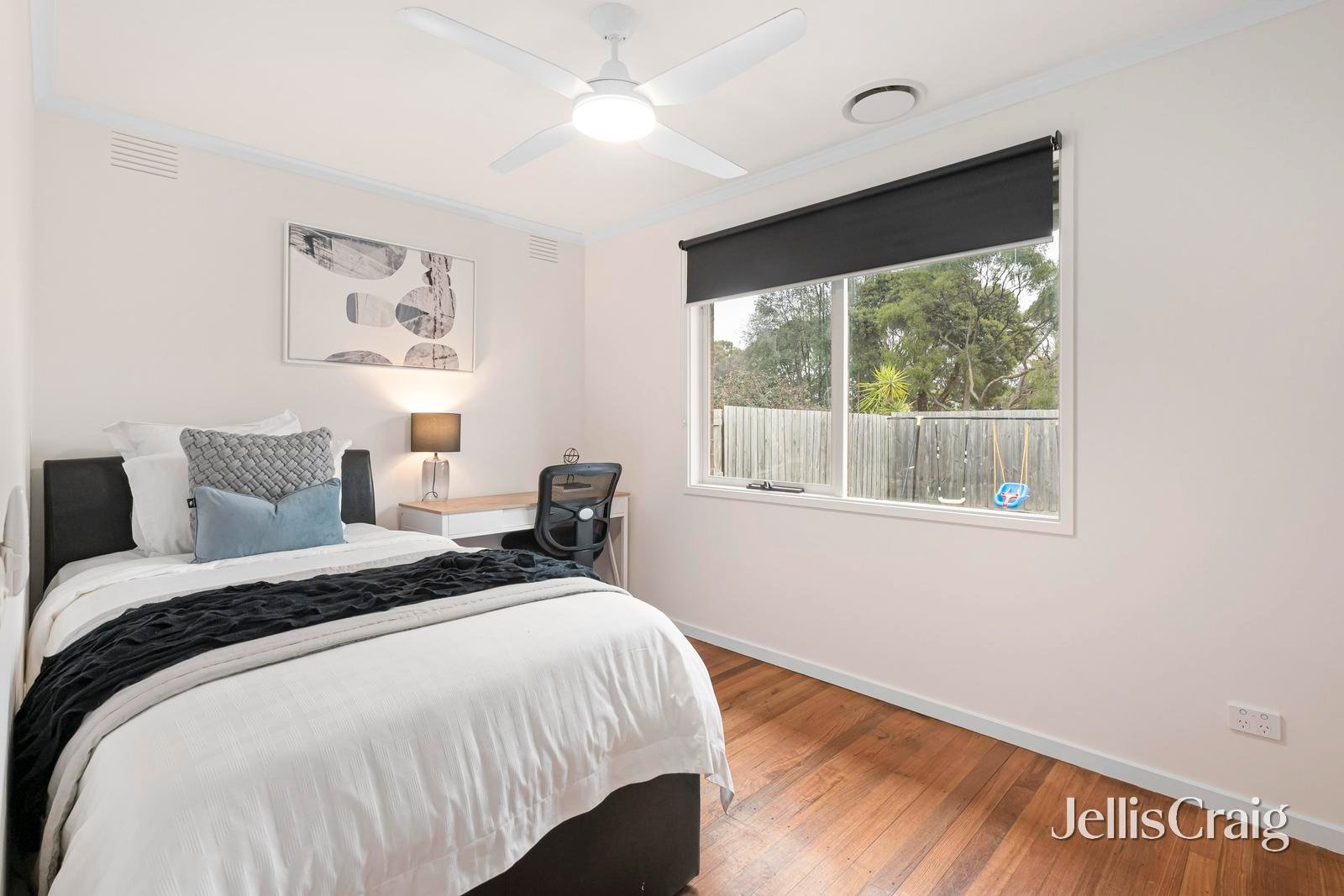 32 Huntingdon Avenue, Bayswater North image 12