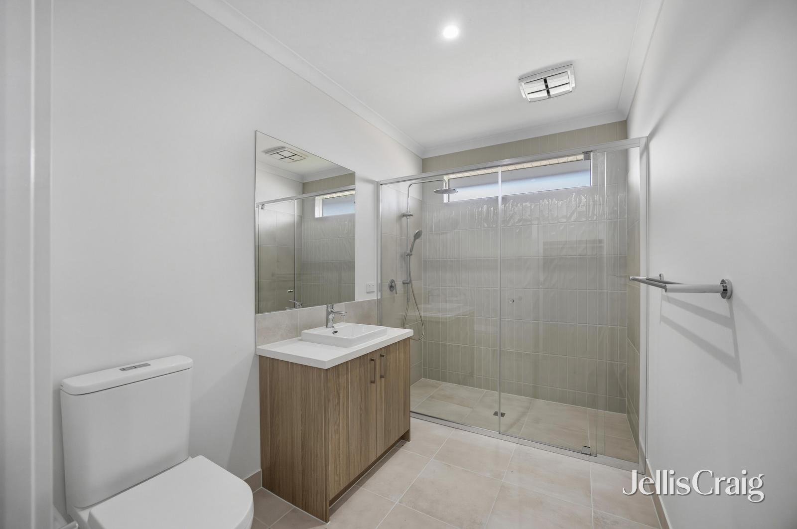 32 Invicta Drive, Smythes&nbsp;Creek image 3