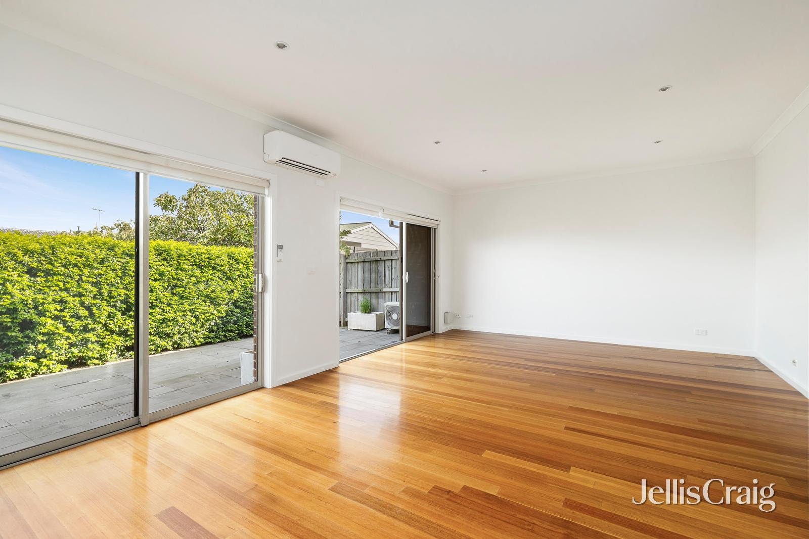 3/2 Jelf Court, Fawkner image 3