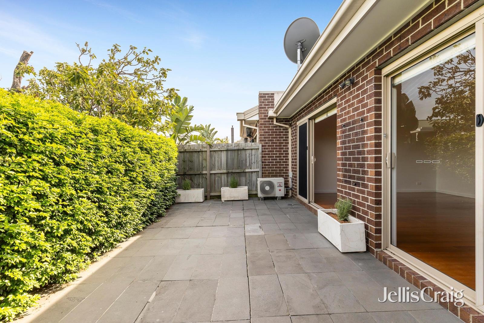 3/2 Jelf Court, Fawkner image 10