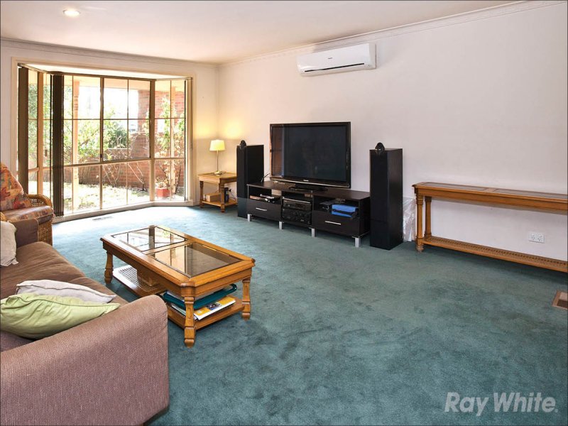 32 Jodi Avenue, Wheelers Hill image 2