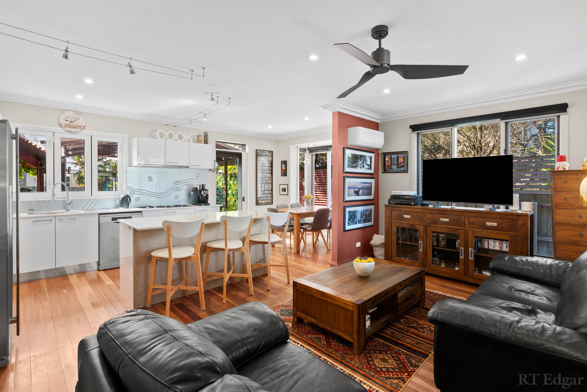 Property Gallery Thumbnail 3