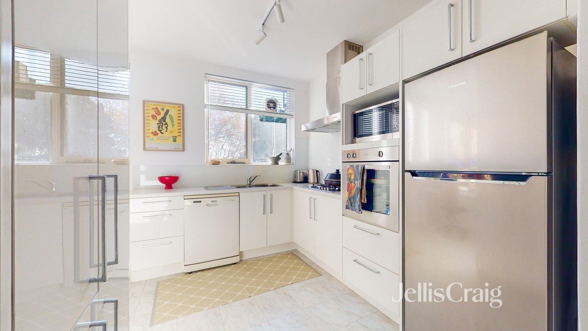 3/2 Karbarook Avenue, Prahran image 3