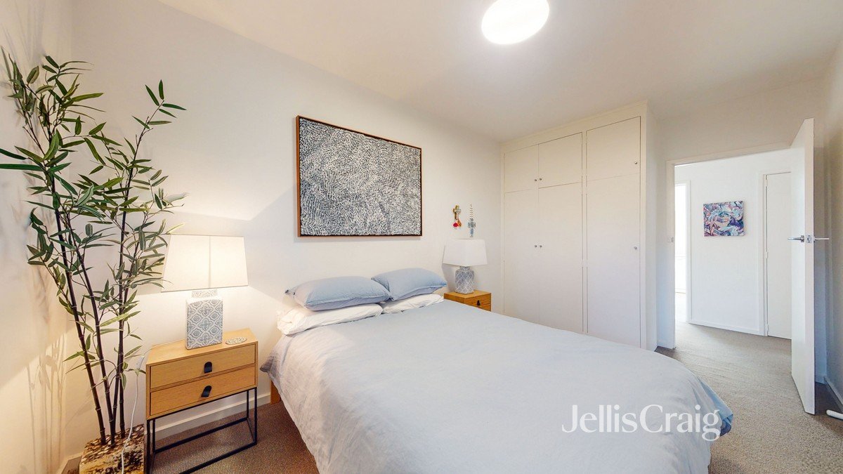 3/2 Karbarook Avenue, Prahran image 6