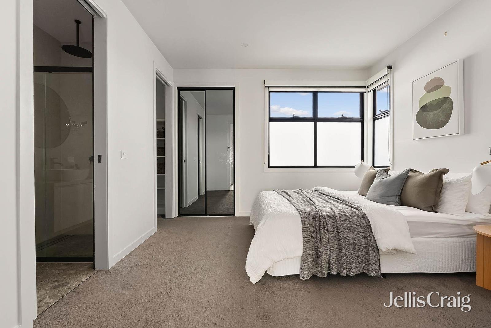 3/2 Kingsford Street, Braybrook image 5