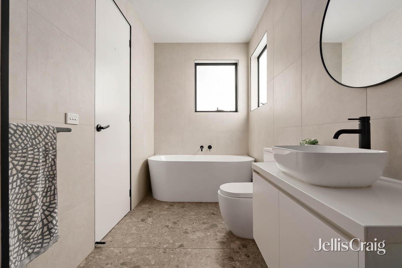 3/2 Kingsford Street, Braybrook image 7