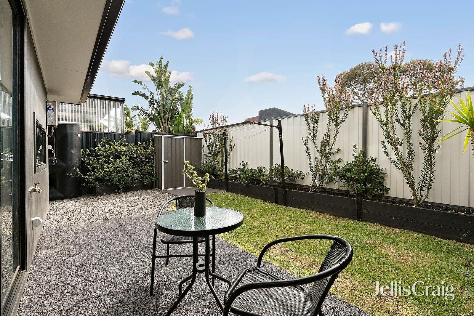 3/2 Kingsford Street, Braybrook image 8
