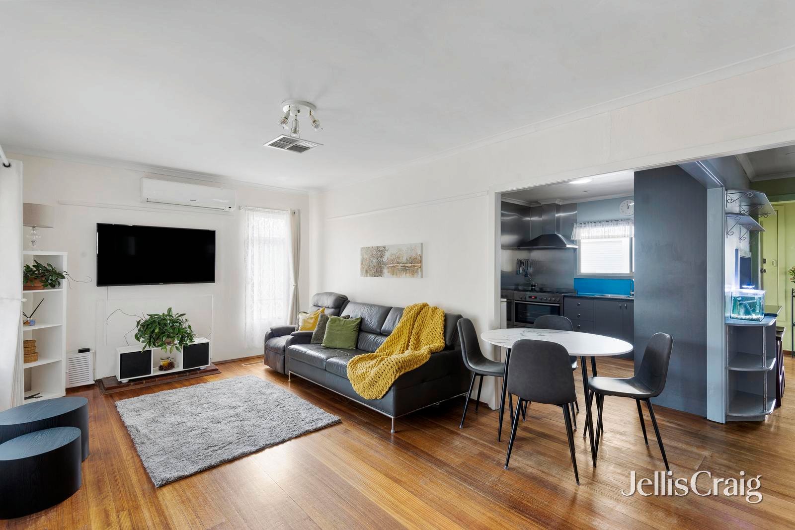 32 Kirby Street, Reservoir image 2