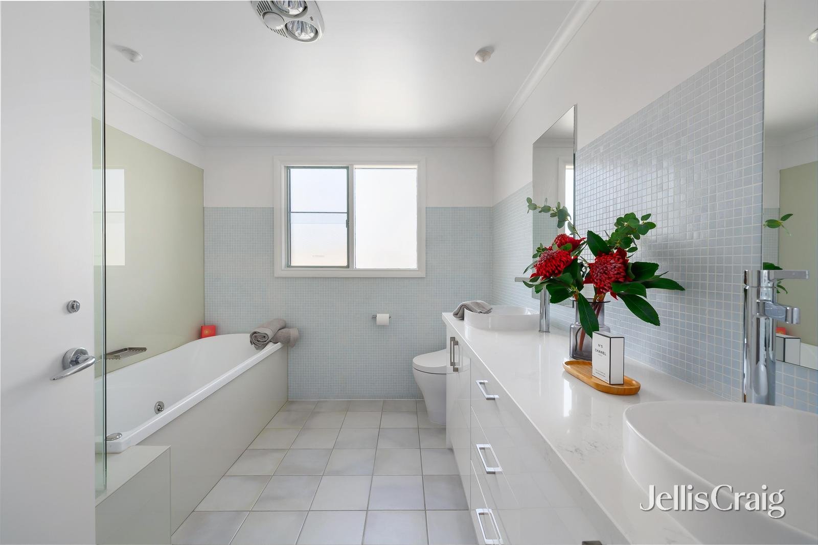 32 Kyora Parade, Balwyn North image 8
