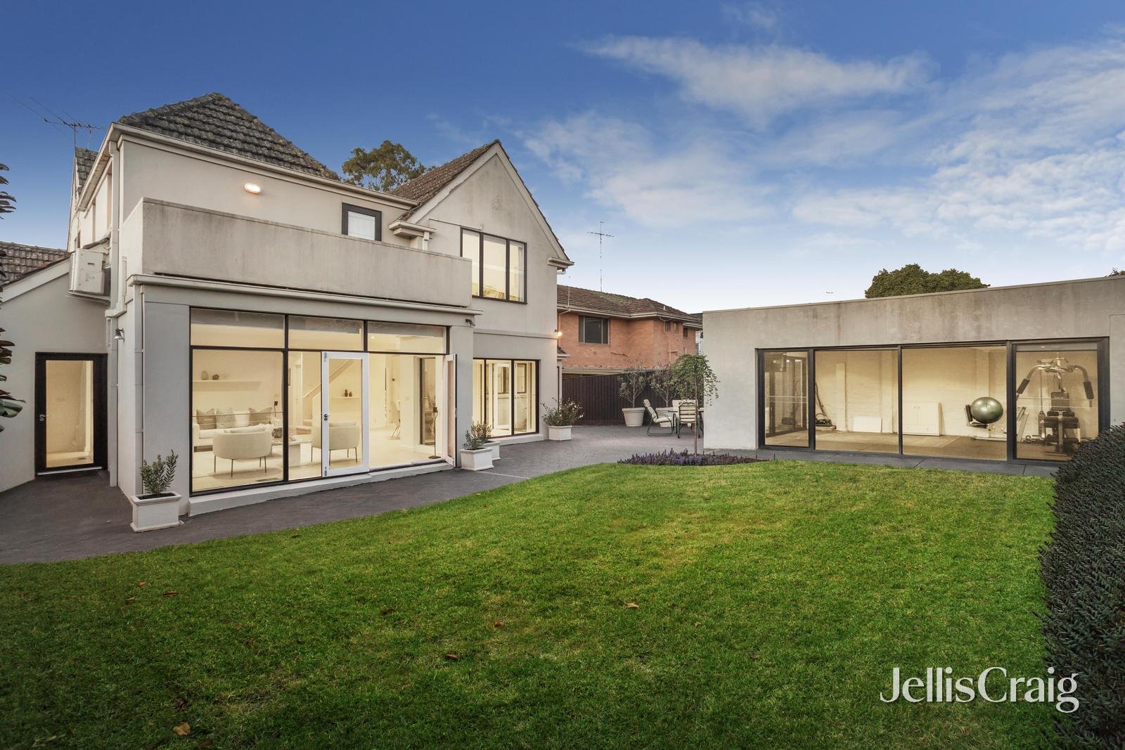32 Kyora Parade, Balwyn North image 10
