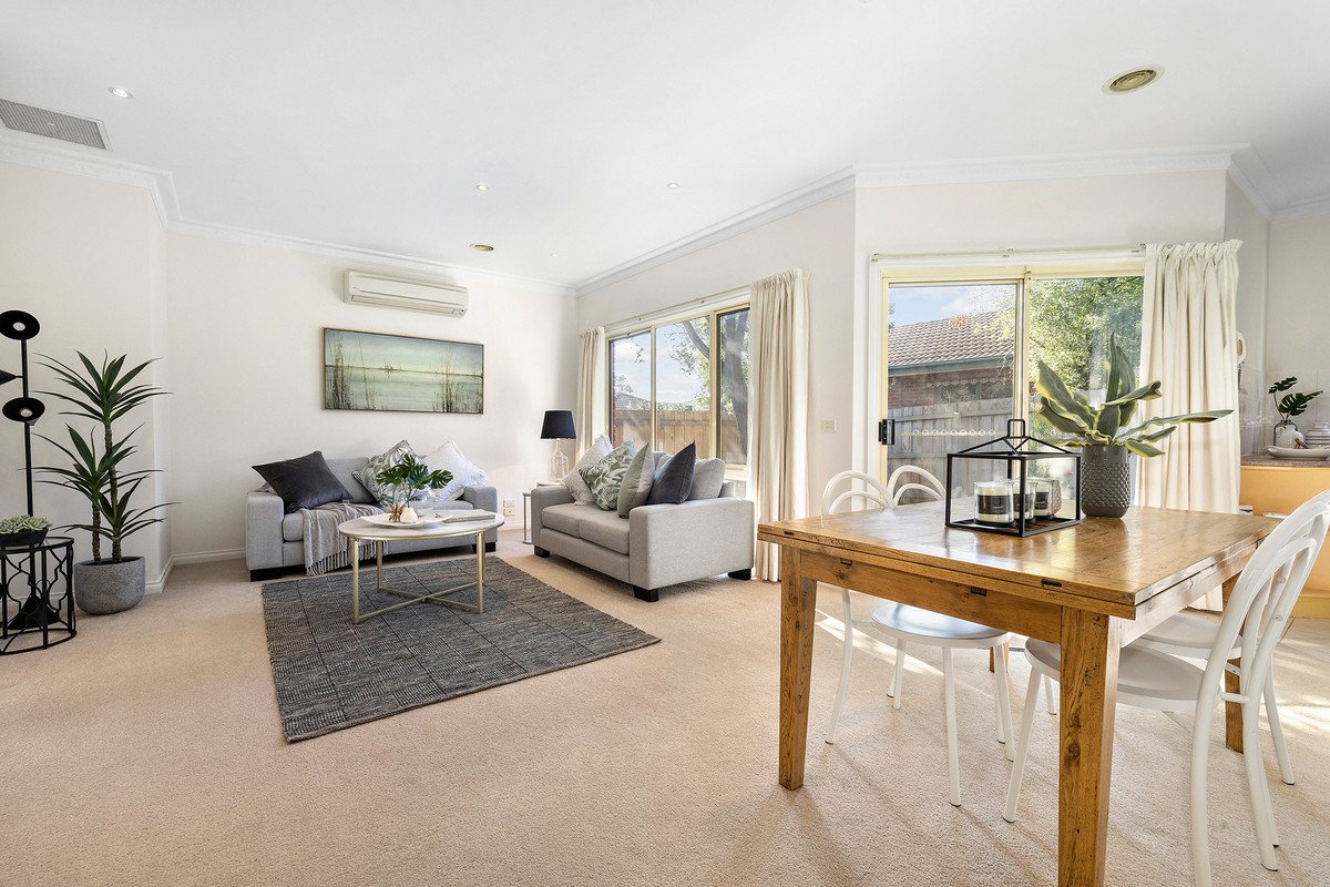 3/2 Leach Avenue, Box Hill North image 3