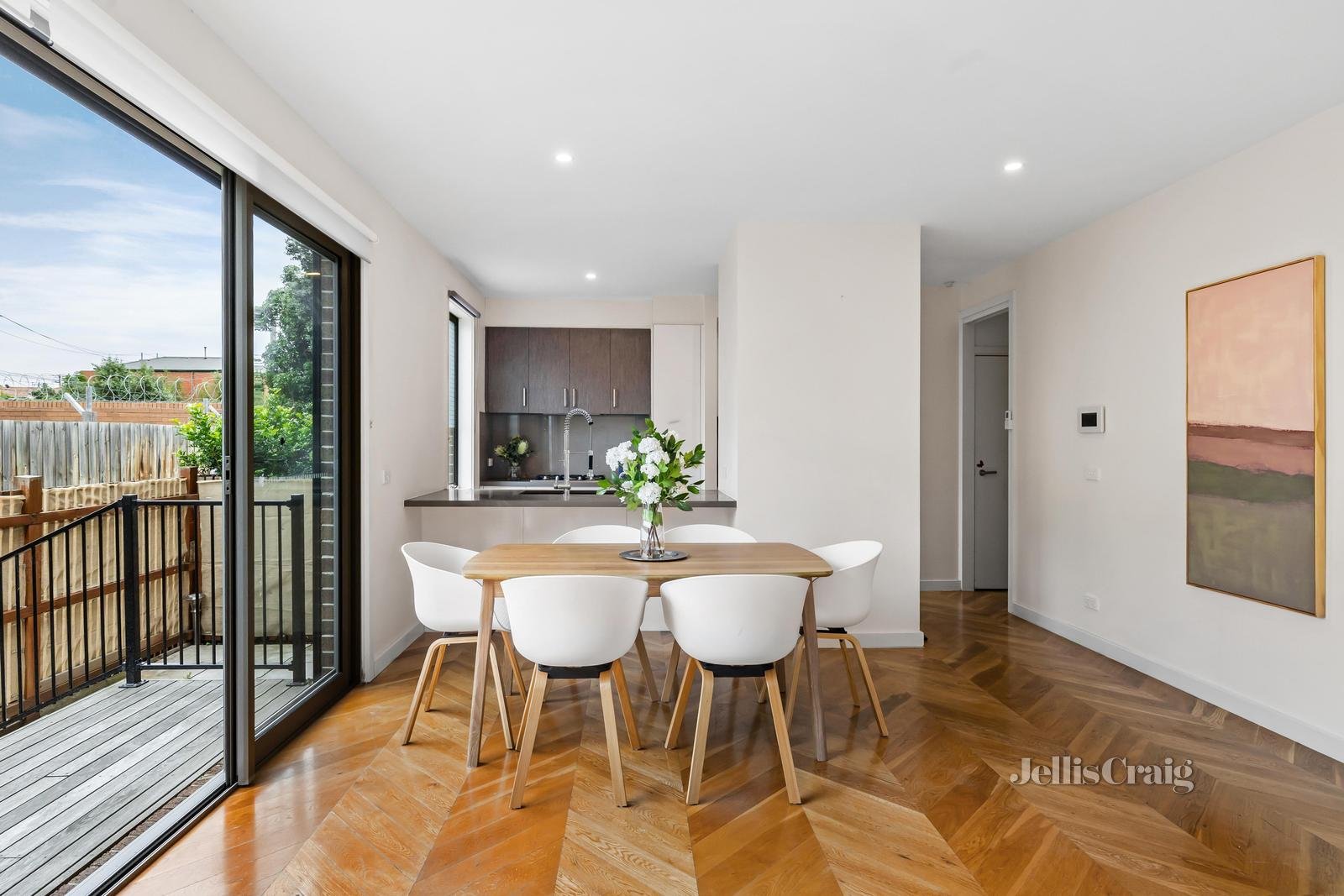3/2 Lees Street, Mckinnon image 4