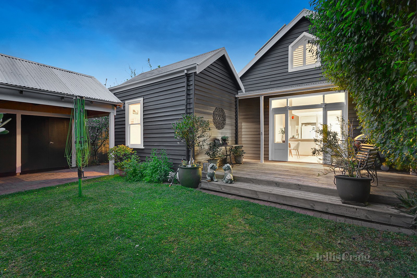 32 Leslie Street, Richmond image 6