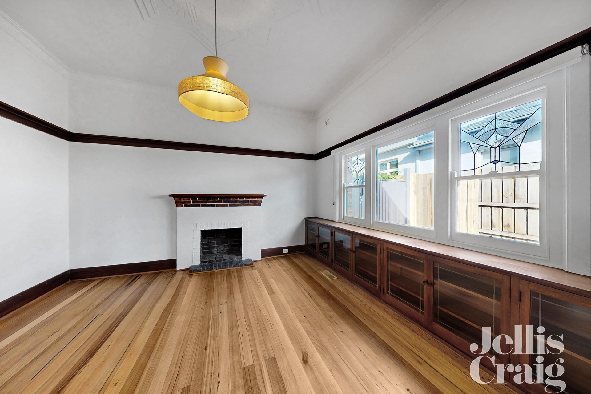 32 Lindsay Avenue, Murrumbeena image 3