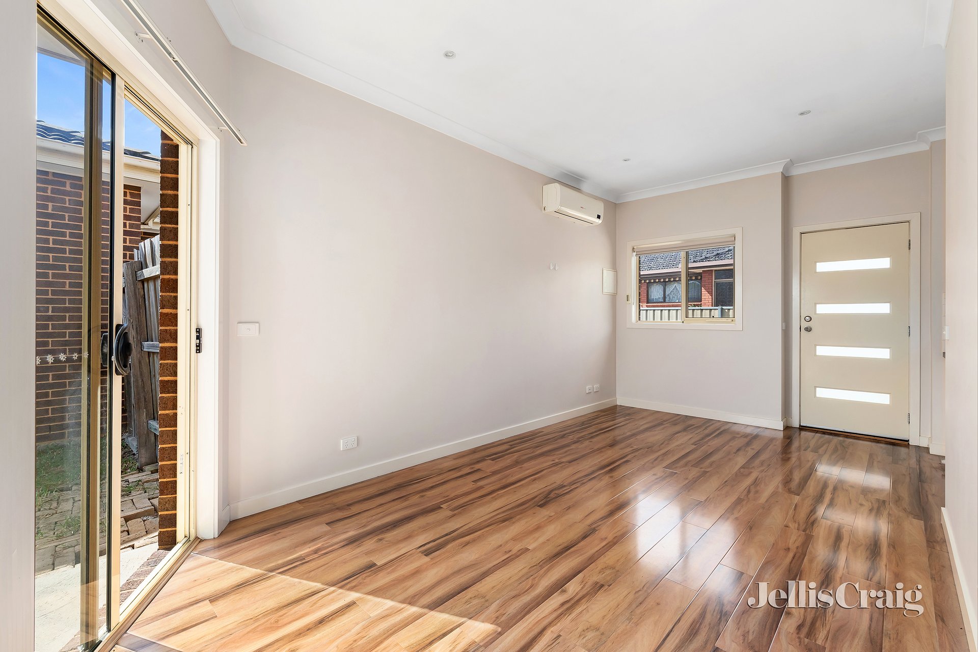 3/2 Lloyd Avenue, Epping image 5