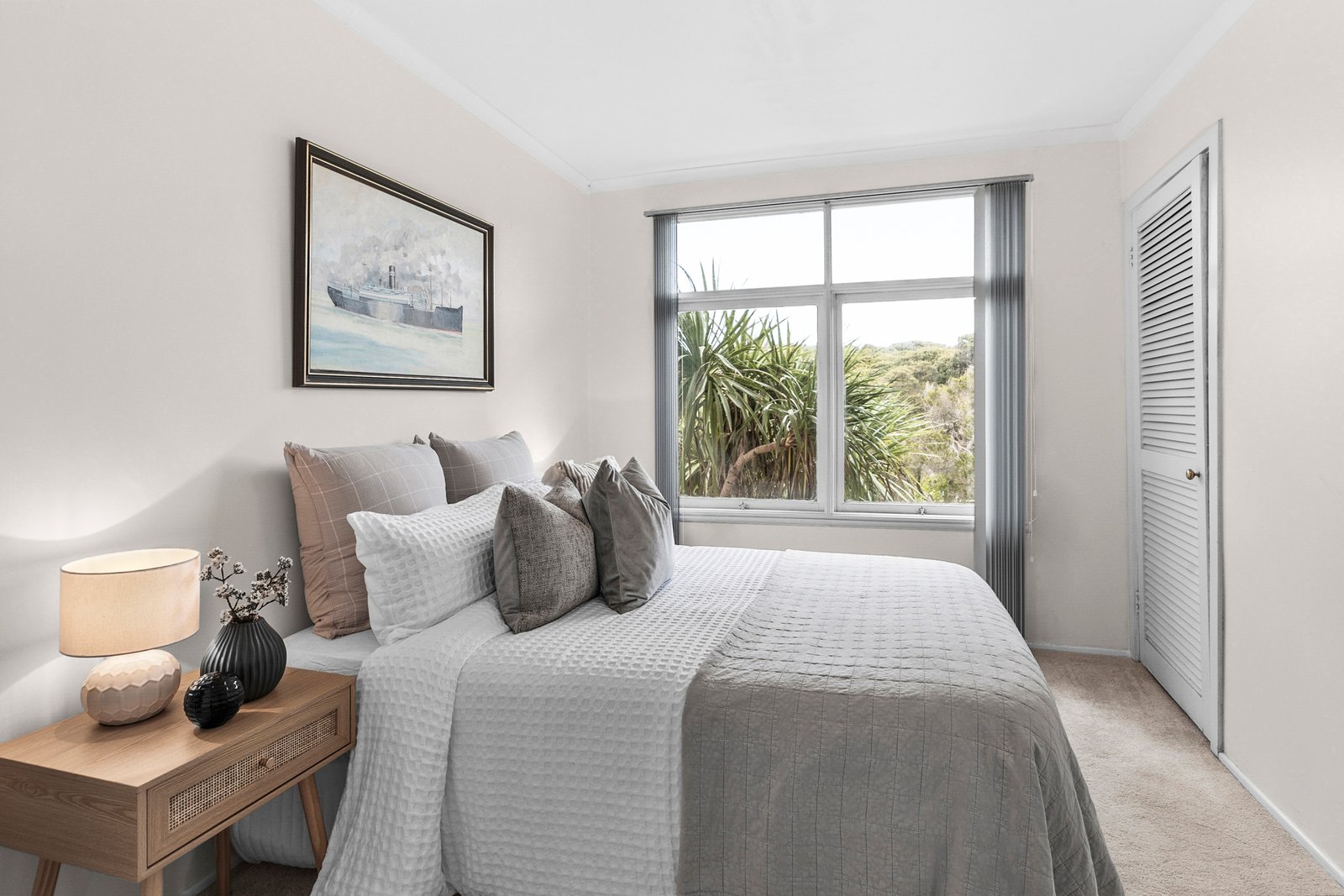 Property Gallery Thumbnail 8