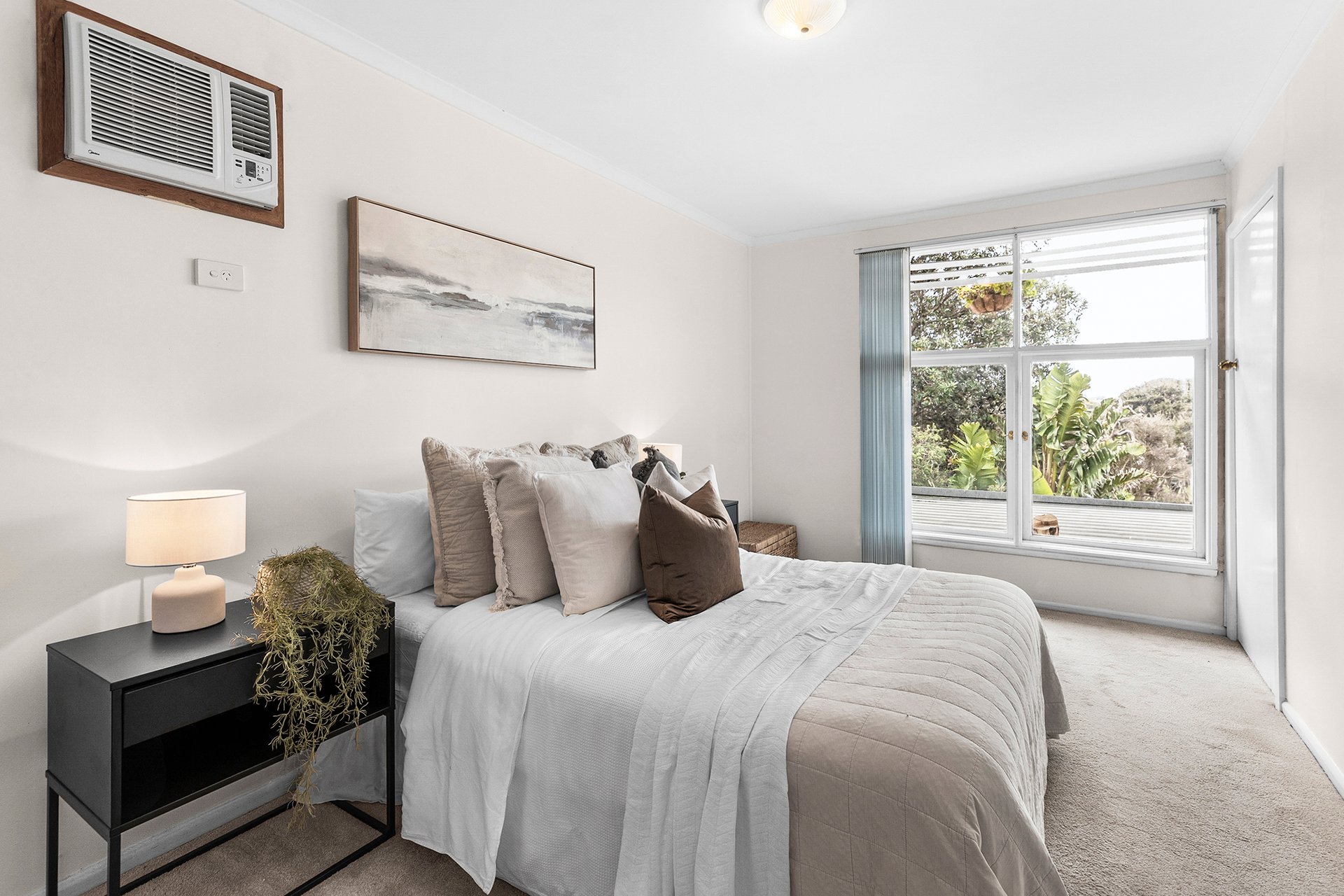 Property Gallery Thumbnail 9