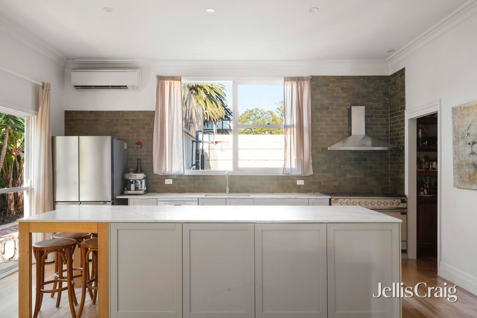 32 Marine Parade, St&nbsp;Kilda image 10